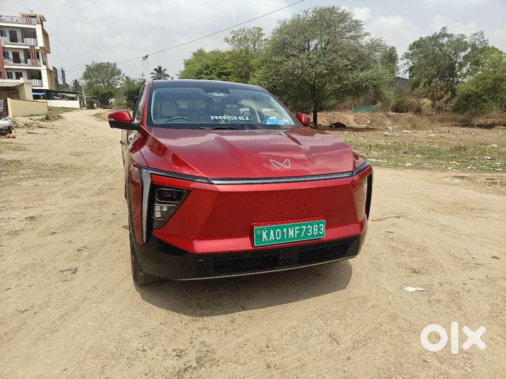Mahindra Xev 9e 2025 Electric 8850 Km Driven