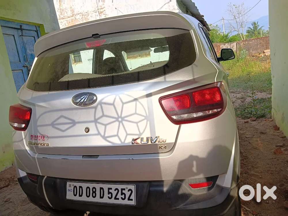 Mahindra Kuv4 100 2016 Petrol 36000 Km Driven
