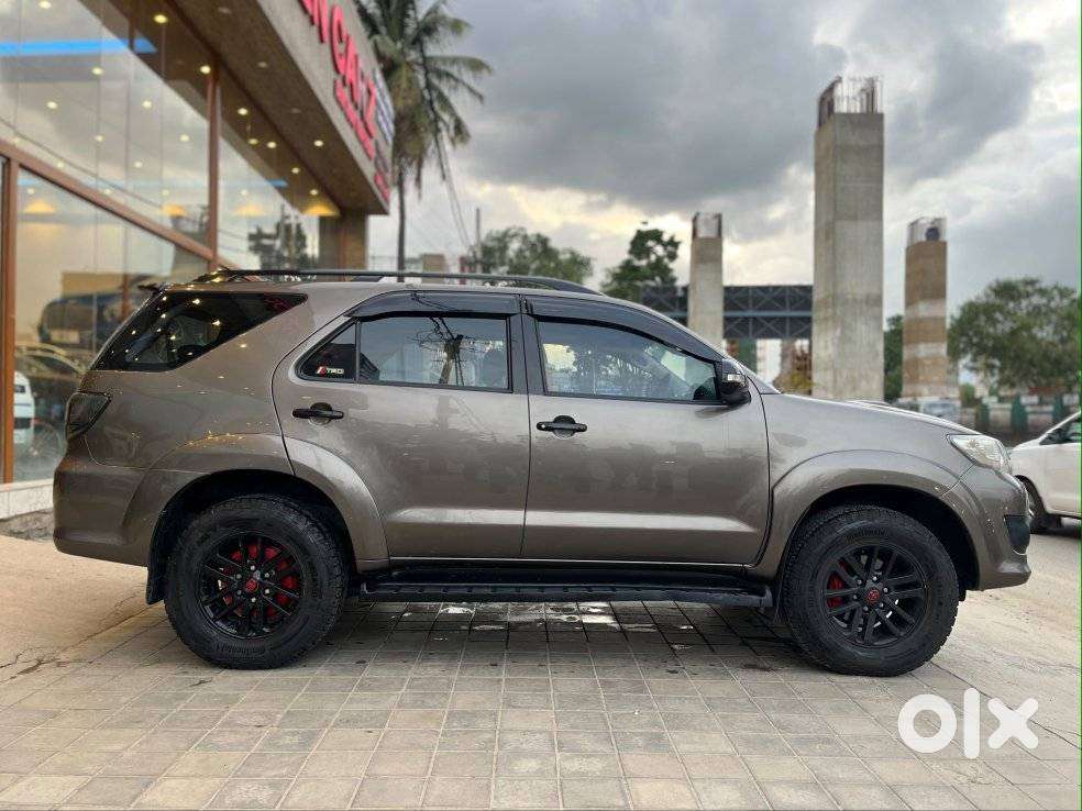 Toyota Fortuner 3.0 4x4 Manual, 2015, Diesel
