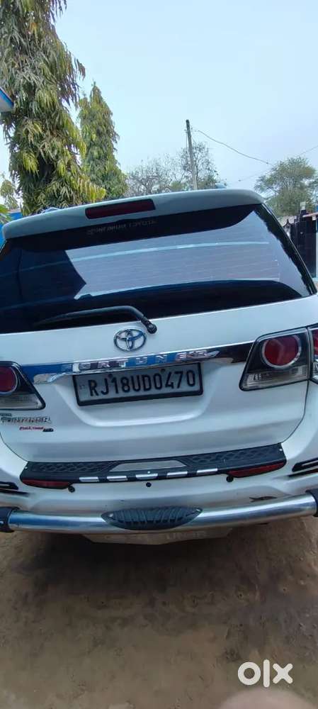 A Well Maintained Fortuner 4*2/4*4