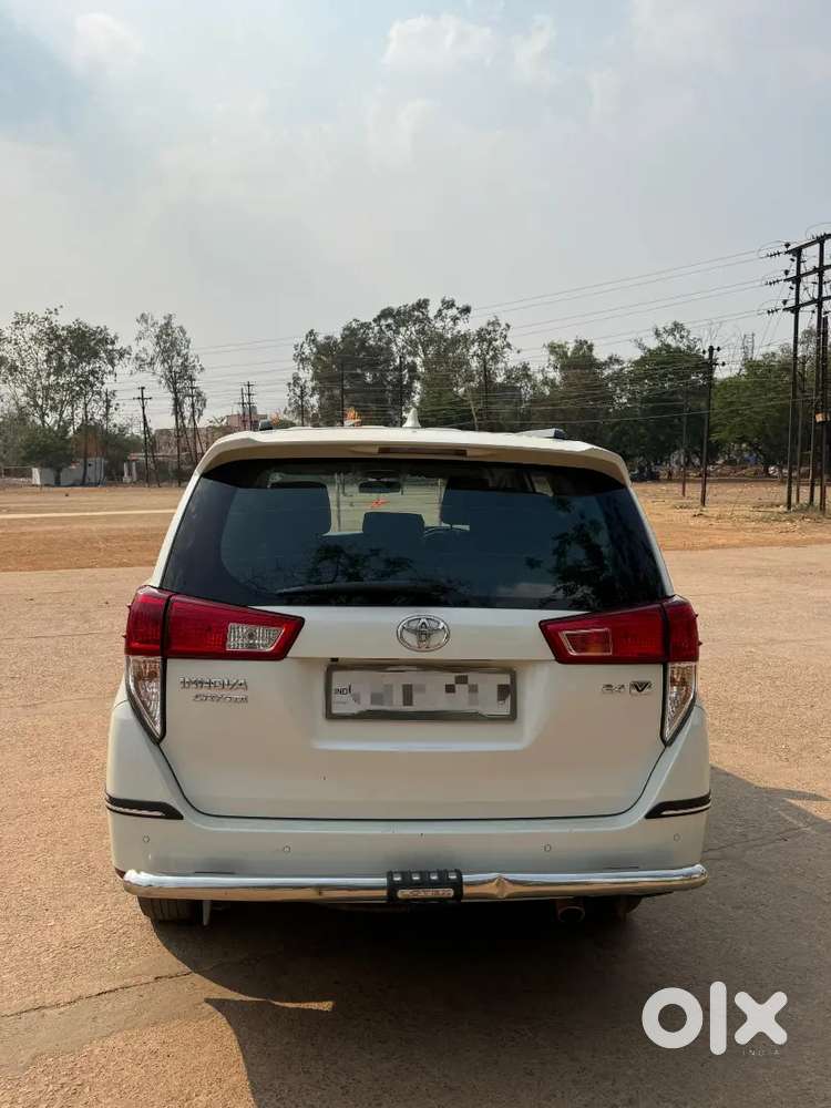 Toyota Innova Crysta 2021