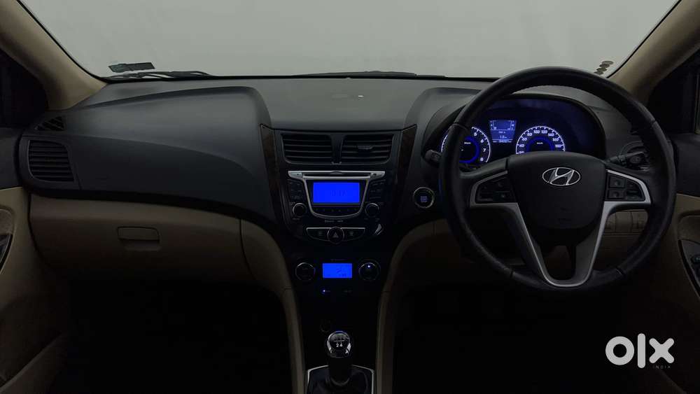 Hyundai Verna Fluidic 1.6 Vtvt Sx Opt, 2012, Petrol