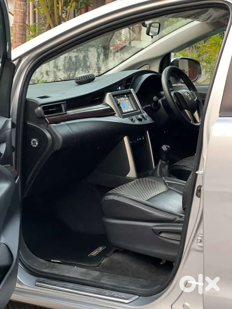 Toyota Innova Crysta 2016 Diesel Manual