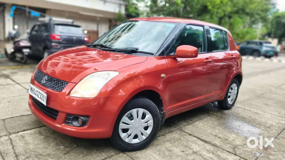 Maruti Suzuki Swift Vxi Bsiv, 2011, Petrol