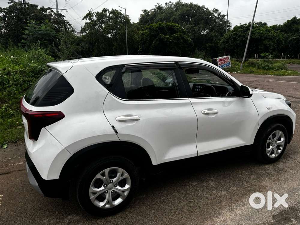 Kia Sonet Petrol Manual 2025