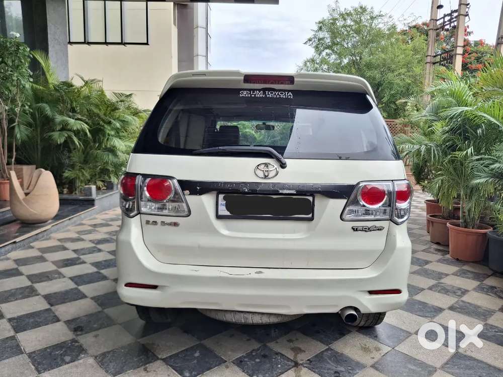 White Fortuner 2015 Gurgaon