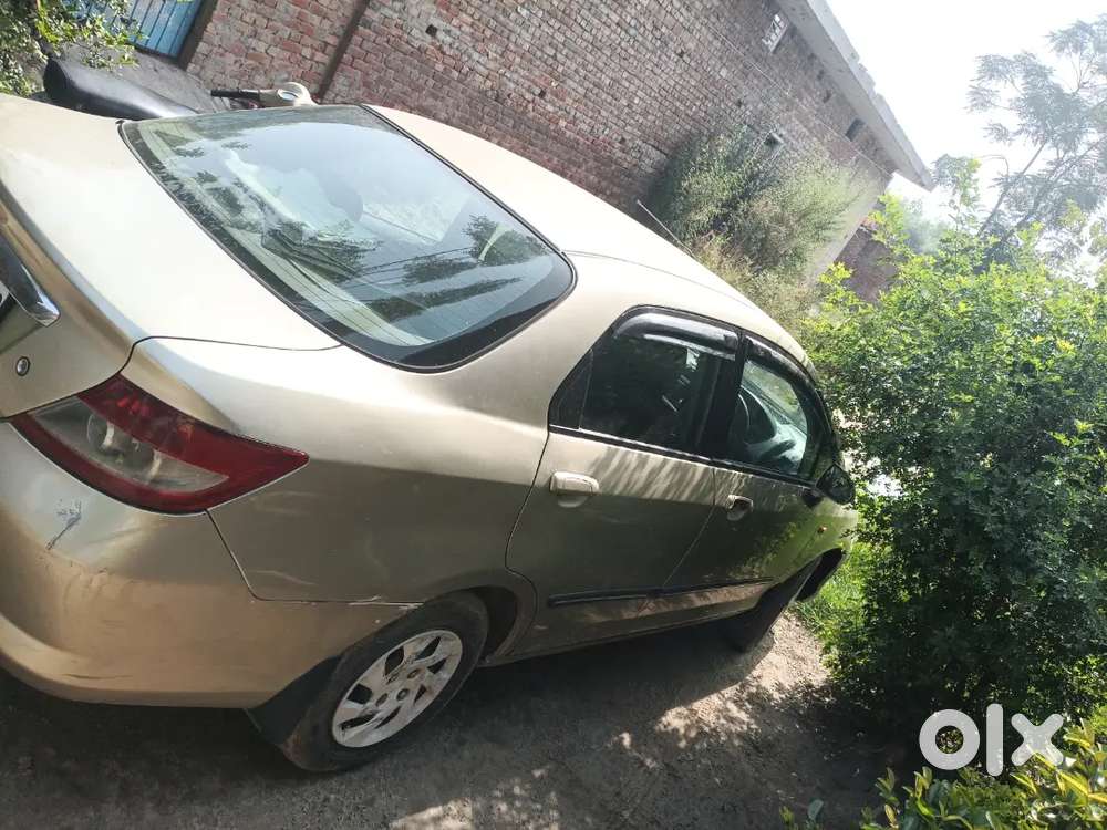 Honda City Zx 2004 Petrol Well Maintained