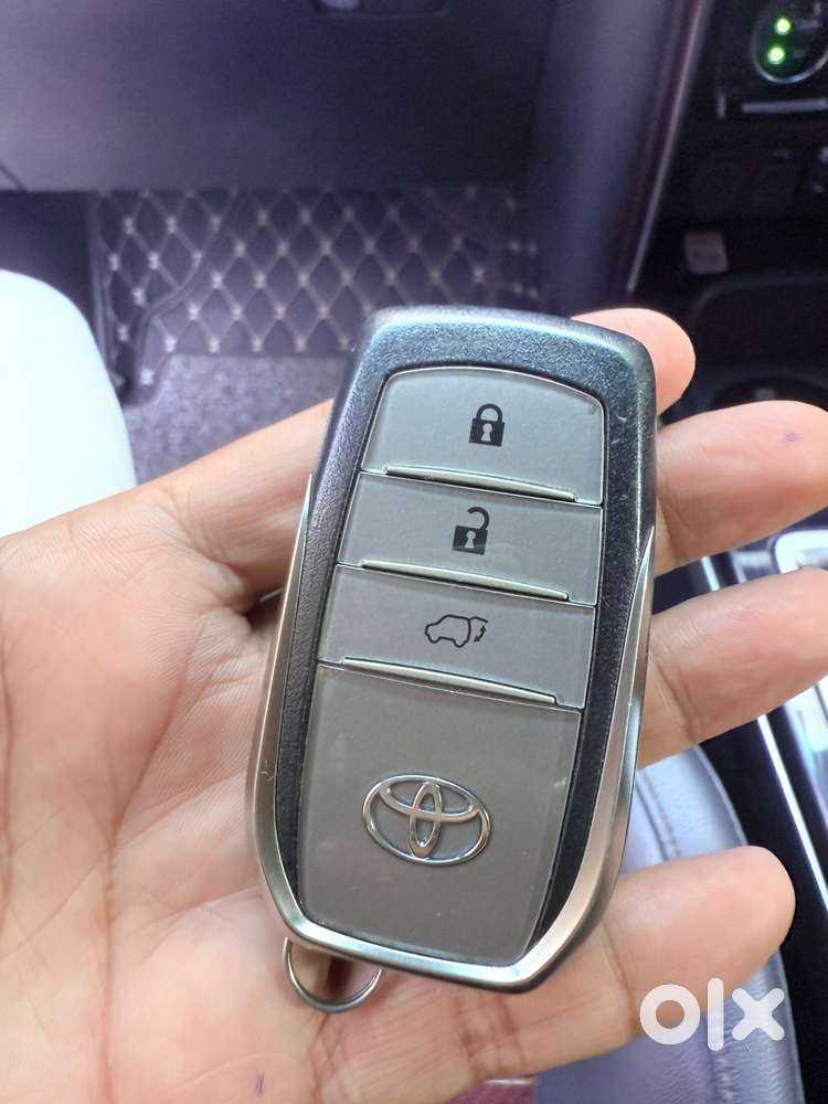 Toyota Fortuner Legender 4x2 At 2.8, 2023, Diesel