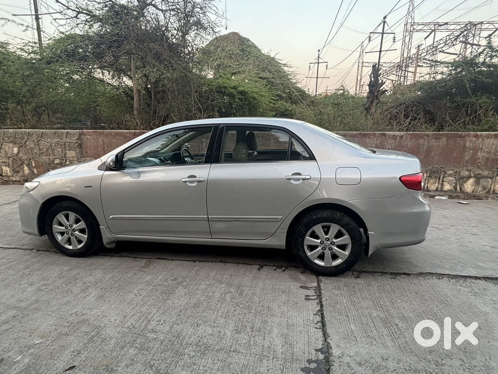 Toyota Corolla Altis 2010-2013 G, 2012, Petrol