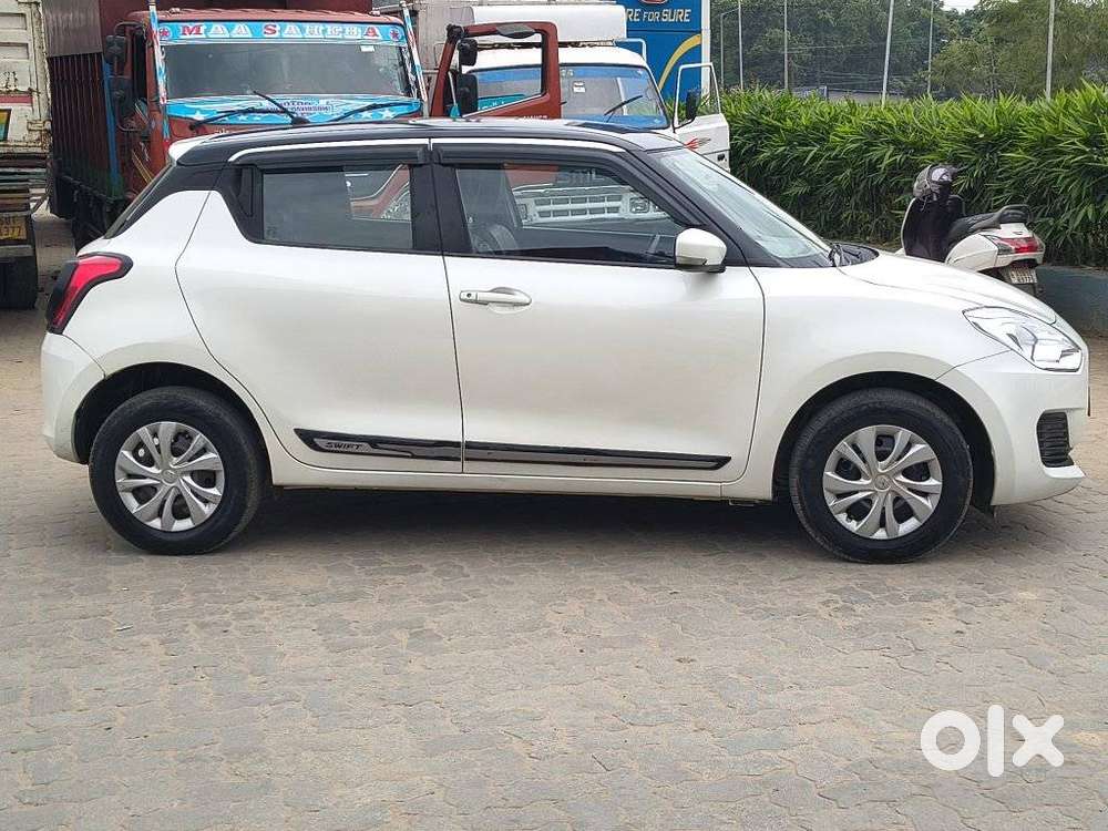 Maruti Suzuki Swift Amt Vxi, 2022, Petrol