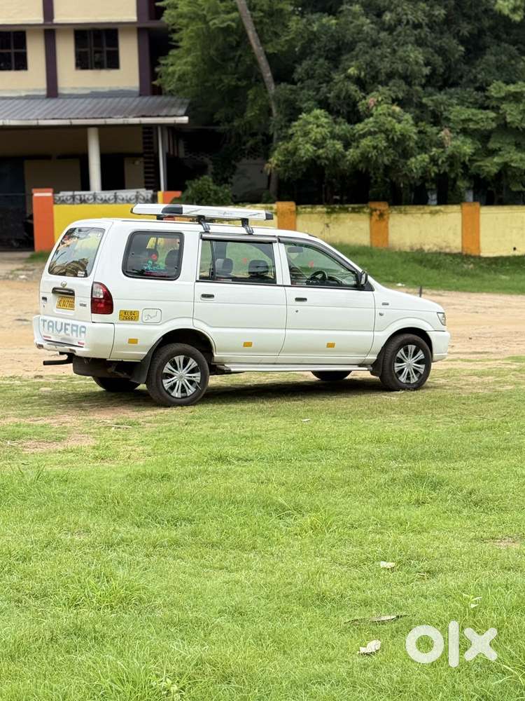 Chevrolet Tavera Neo Ls B3 - 7 Seats Bsiii, 2010, Diesel