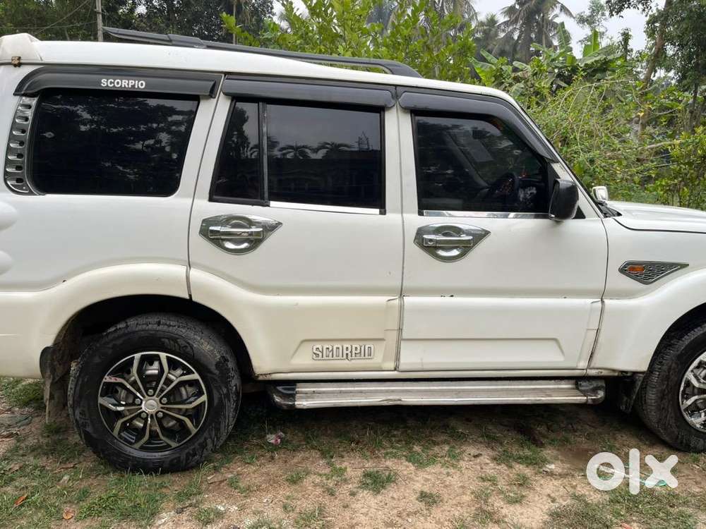 Ac ,power Steering,power Window ,centre Lock ,music System, New Tyre