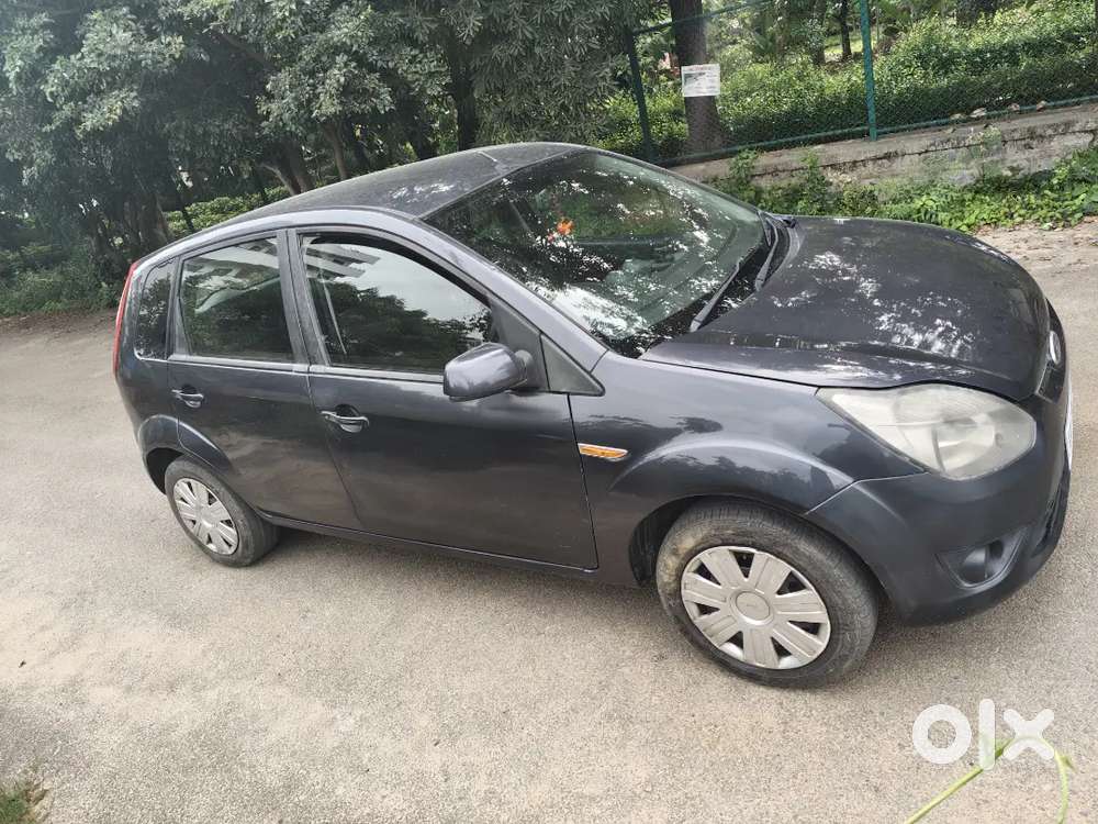 Ford Figo 1.2 Petrol Zxi 2011