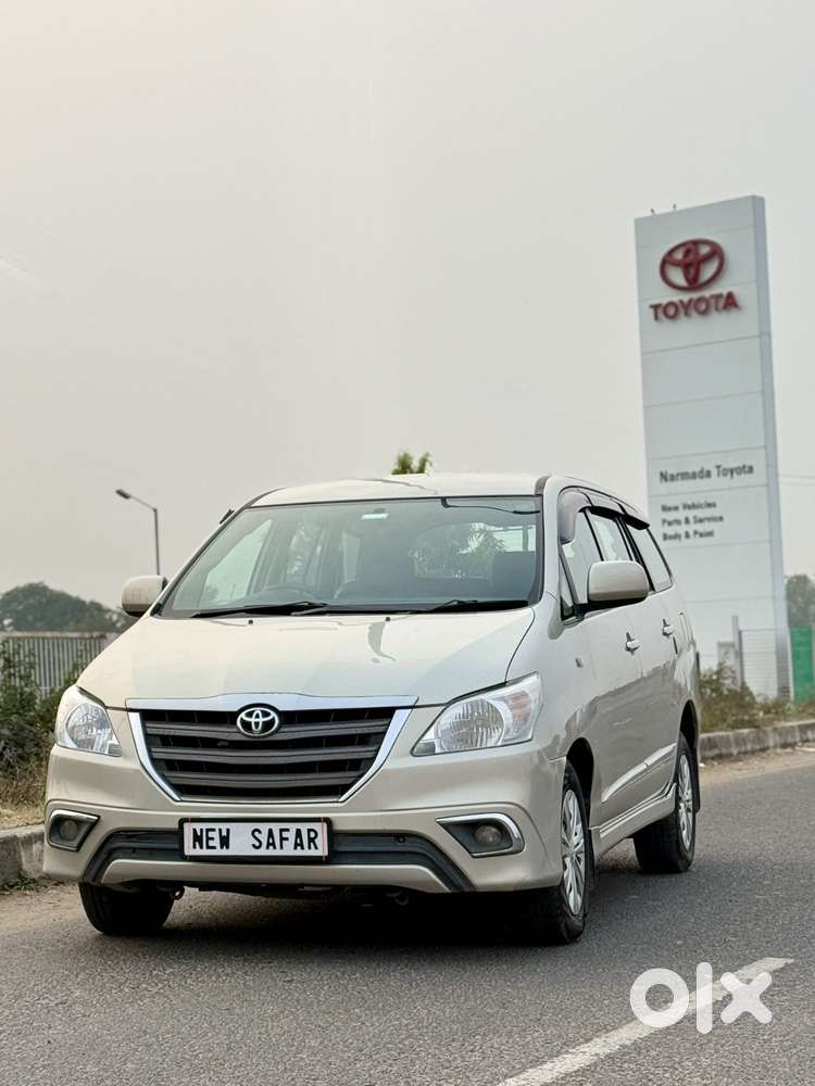 Toyota Innova 2.5 G (diesel) 8 Seater, 2015, Diesel