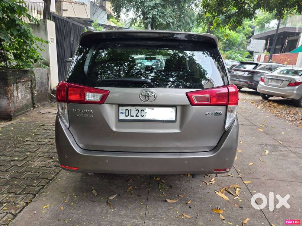 Toyota Innova Crysta 2022 Petrol Mt