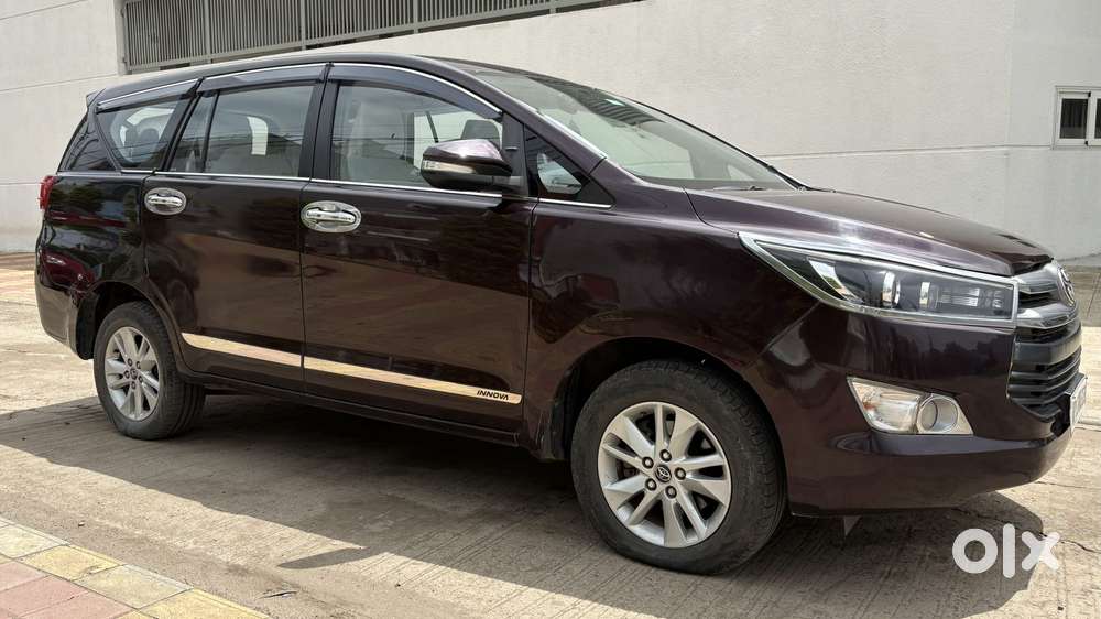 Toyota Innova Crysta 2.4 V, 2016, Diesel