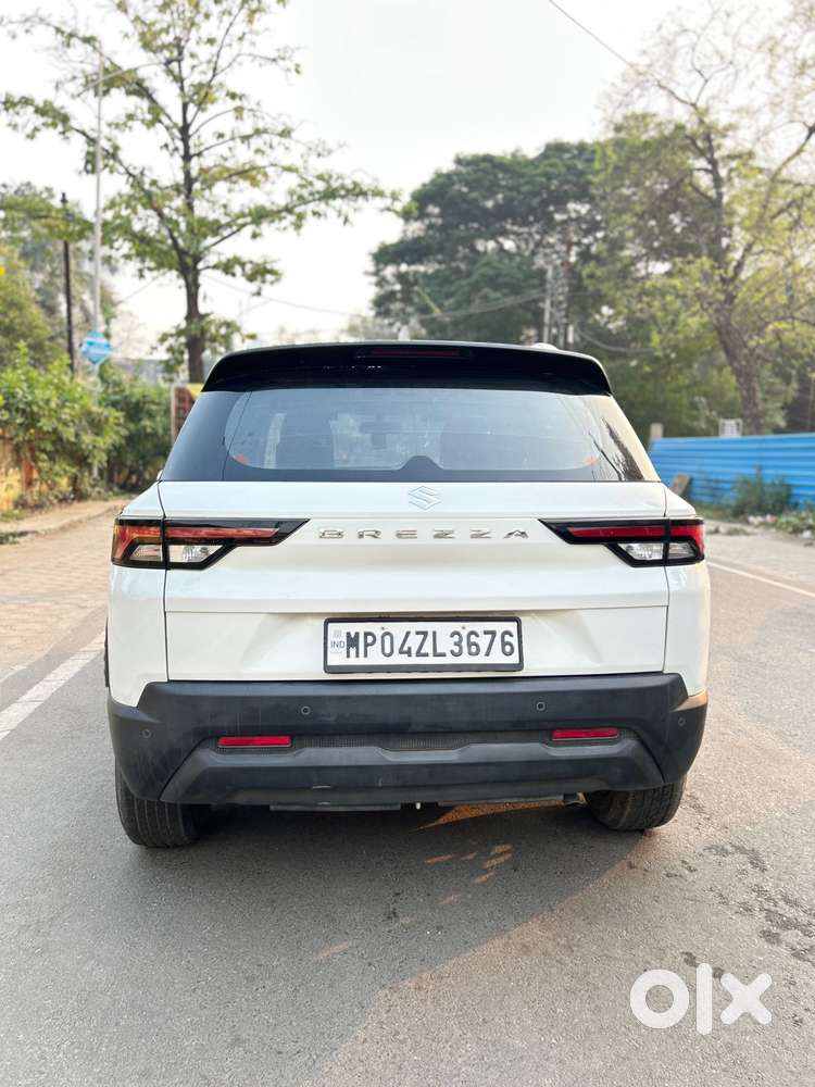 Maruti Suzuki Brezza 1.5 Vxi Smart Hybrid, 2023, Petrol