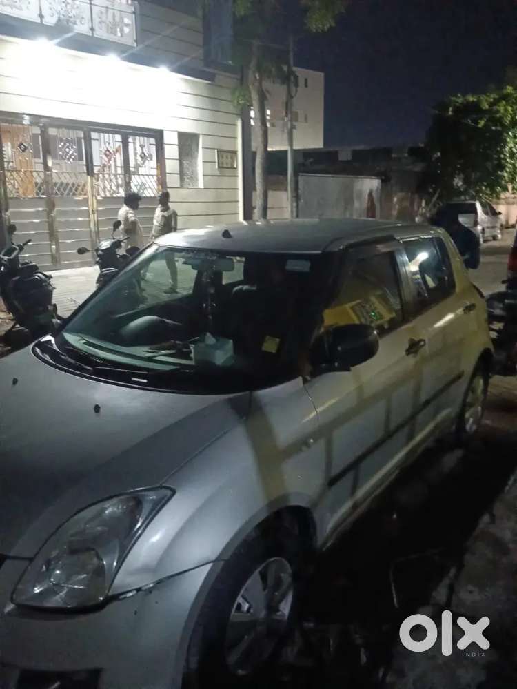 Maruti Suzuki Swift 2004-2010 Petrol Manual