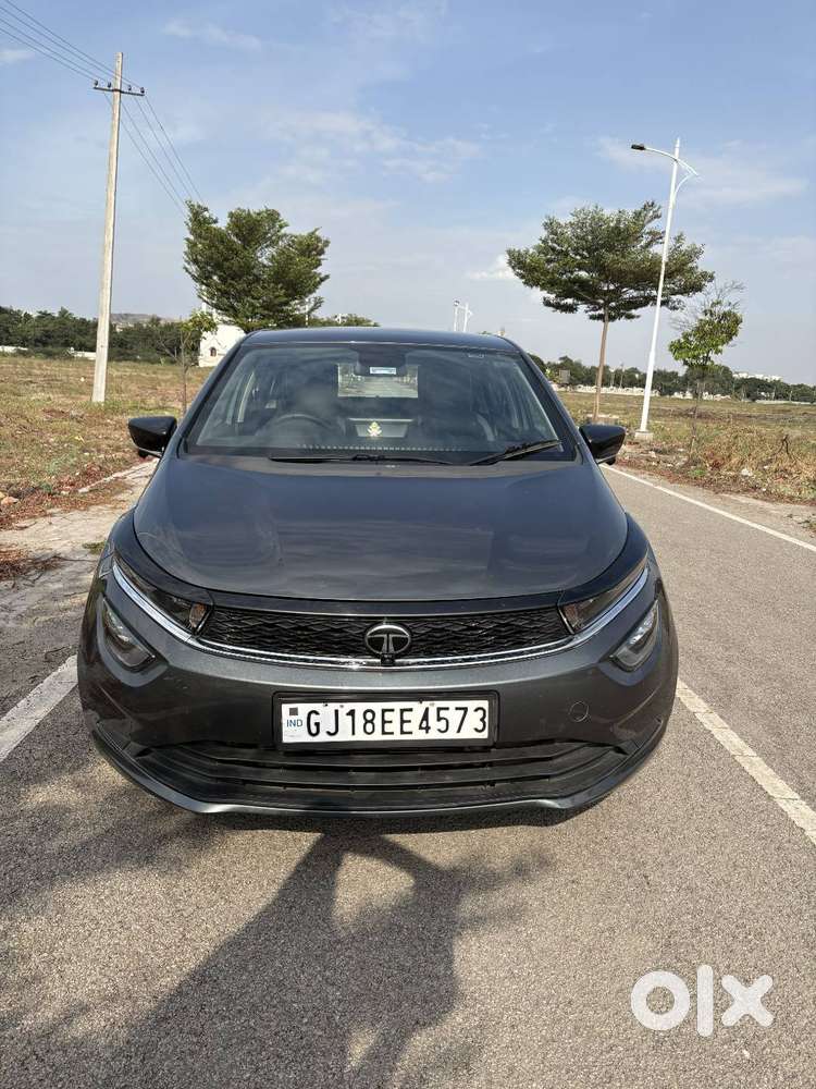 2025 Tata Altroz Xz Lux 1.2 Petrol  21,543 Km  1st Owner