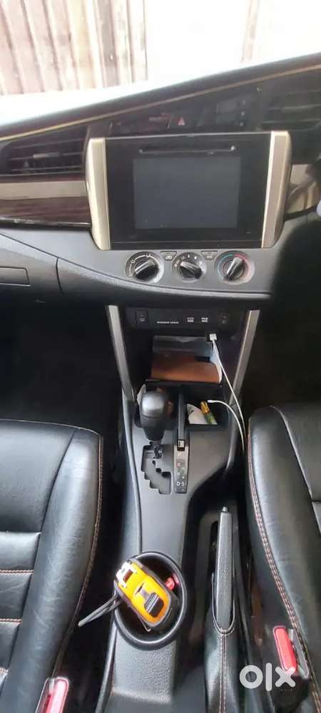 Toyota Innova Crysta 2018 Diesel. Ka 20