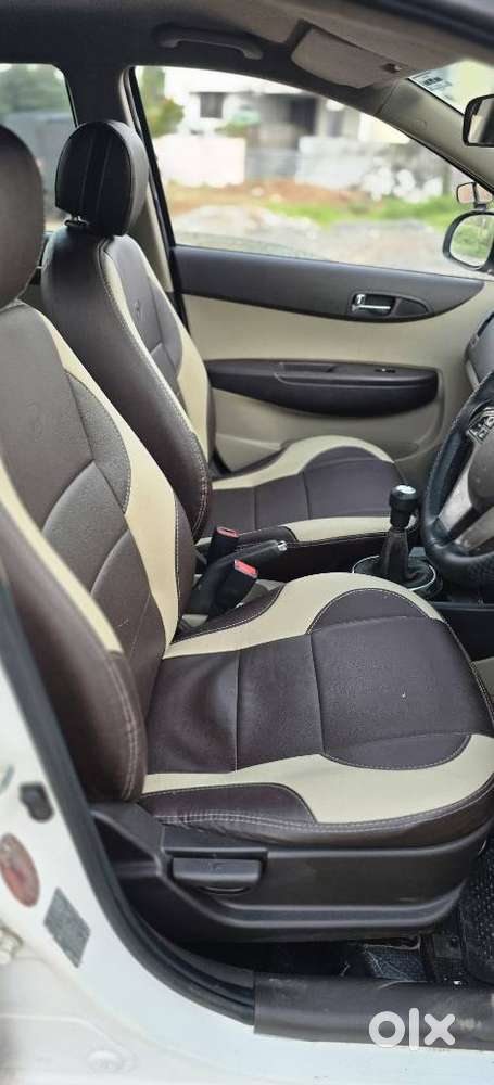 Hyundai I20 1.2 Sportz Option, 2011, Petrol