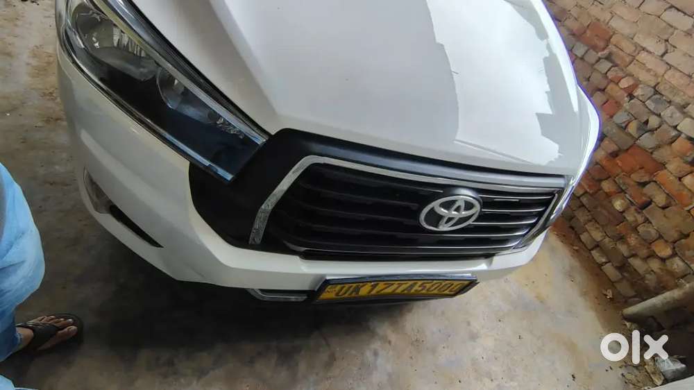 Toyota Innova Crysta 2.4 Mt 2024