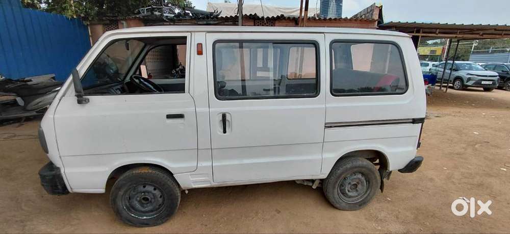Maruti Omni 5-seater 2011 Petrol