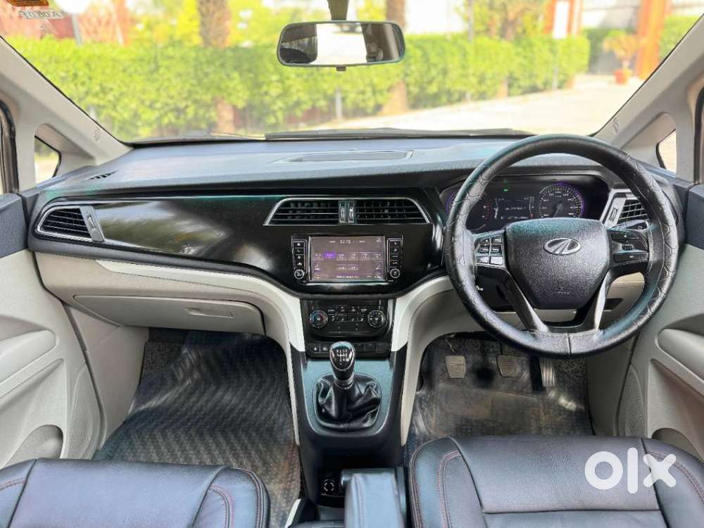 Mahindra Marazzo M6 8str, 2020, Diesel