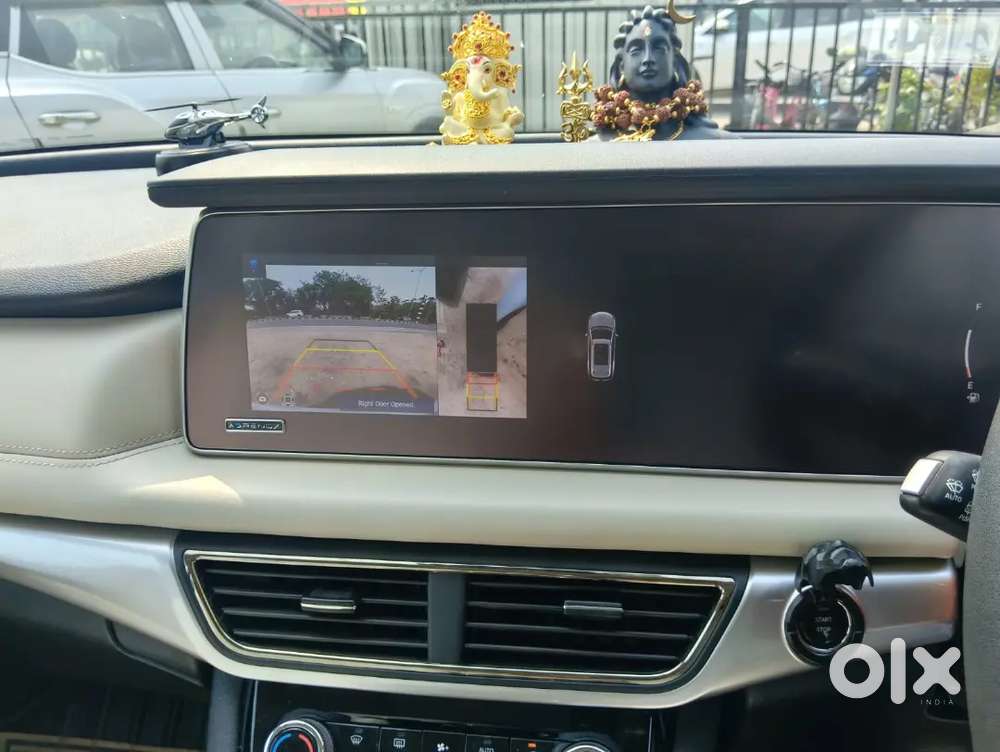 Mahindra Xuv700 2024 Diesel Mt Ax7l