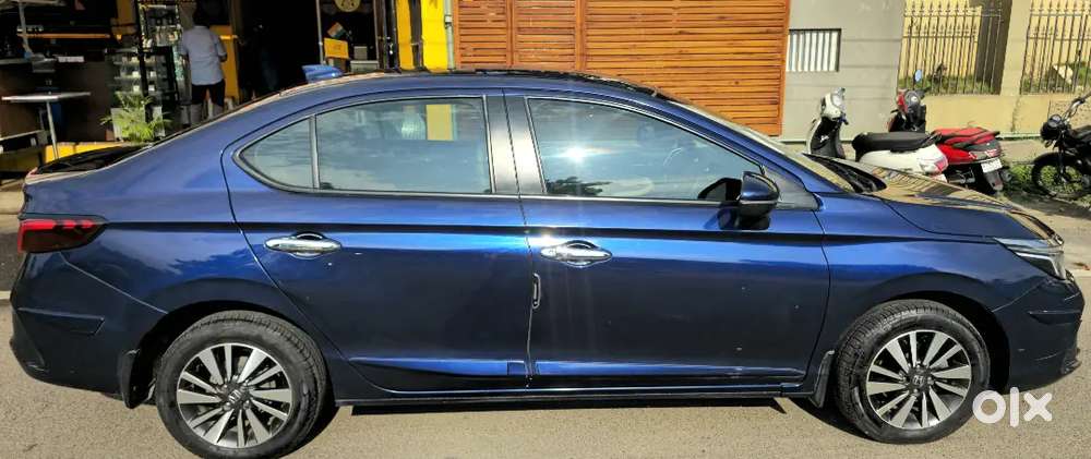 Honda City 1.5 V 2023