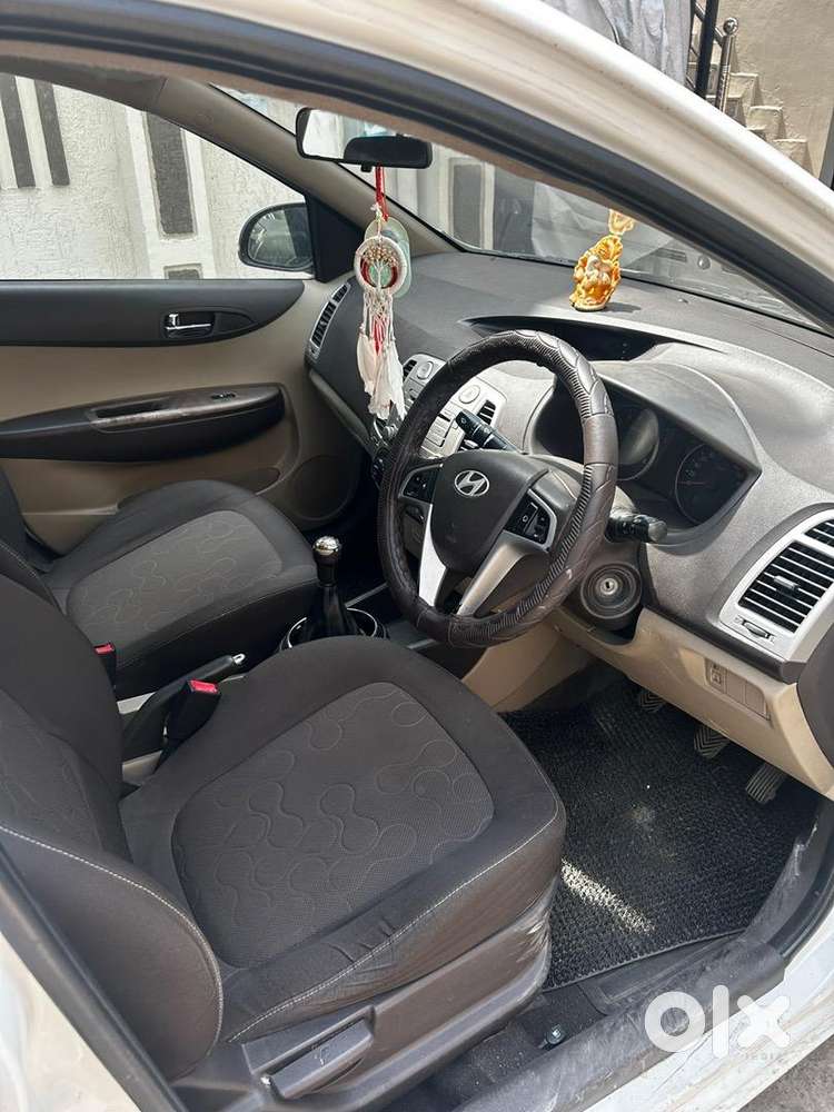 Hyundai I20 Sportz 2012 Petrol Manual  Well Maintained  51,000 Km