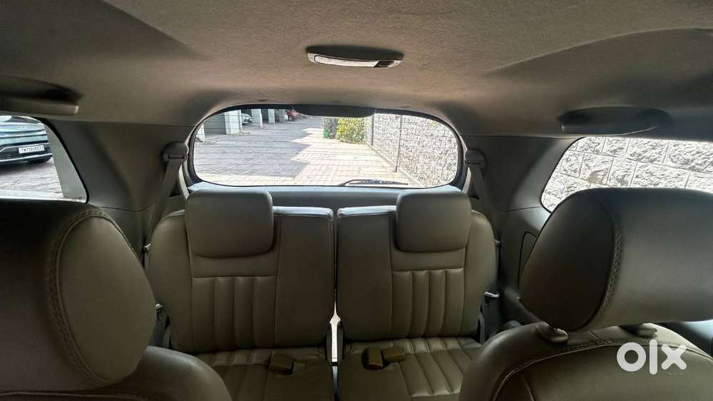 Toyota Innova 2.5v For Sale