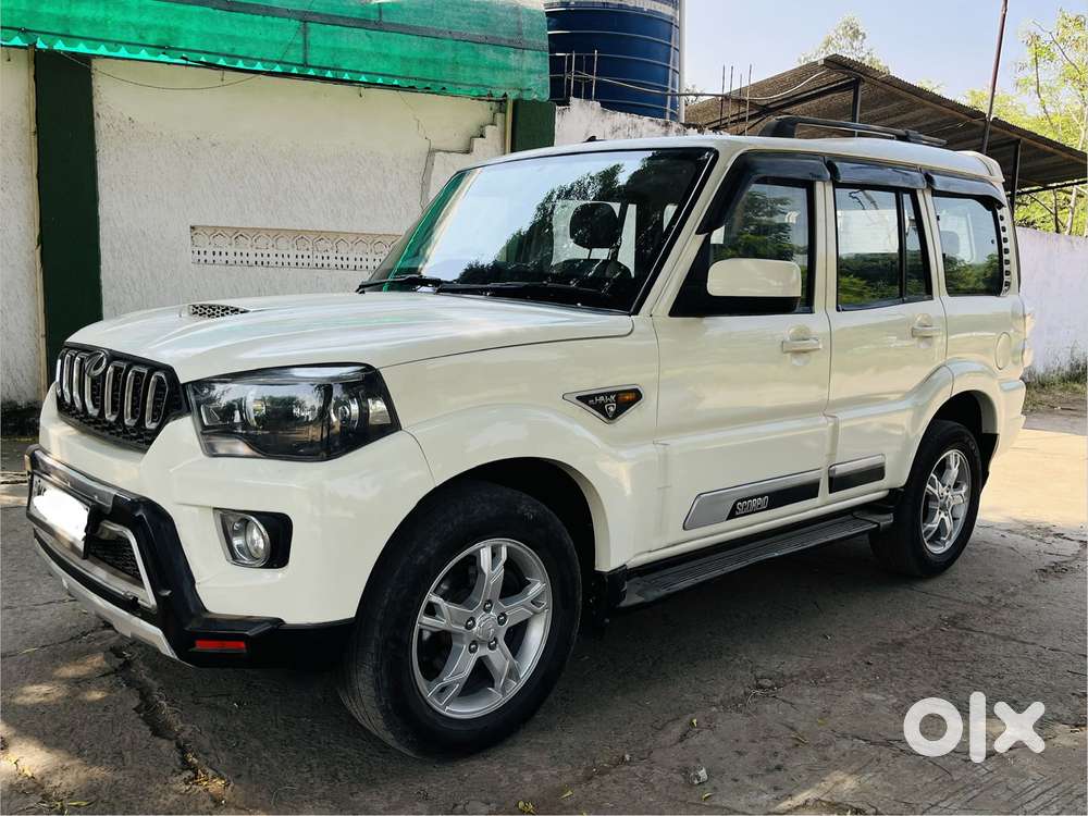 Mahindra Scorpio S8, 2015, Diesel