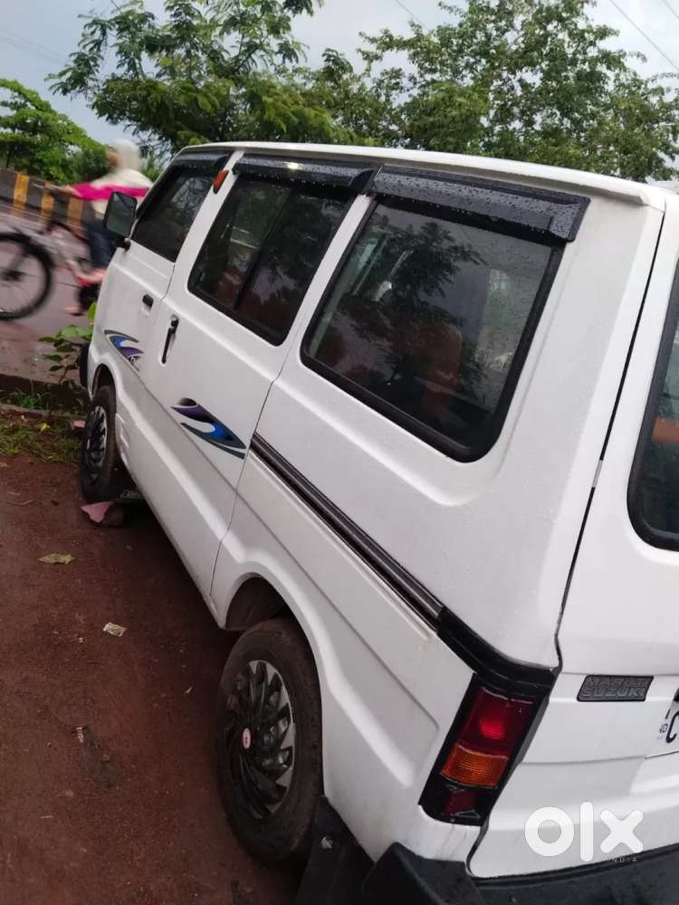 Maruti Suzuki Omni 8 Seater Bsiv, 2016, Petrol