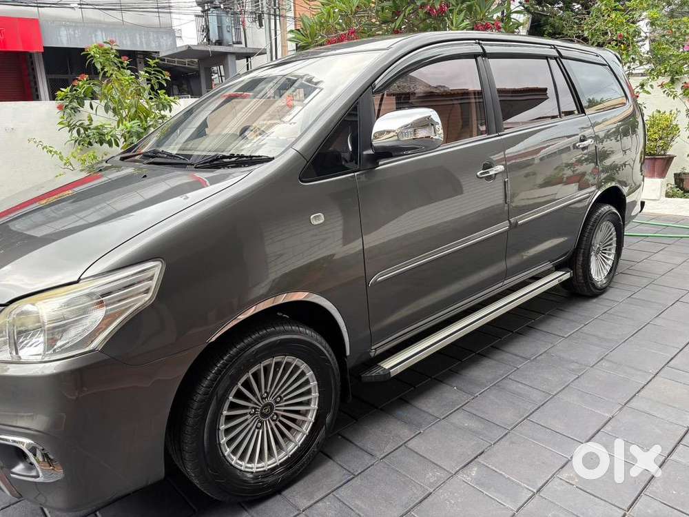 Toyota Innova 2013 Diesel 48000 Km Driven