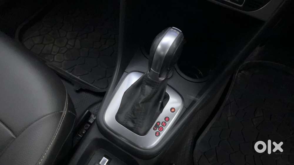 Volkswagen Ameo 1.5 Tdi Highline At 16 Alloy, 2019, Diesel