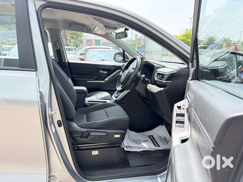 Toyota Innova Hycross Gx 2024 Model