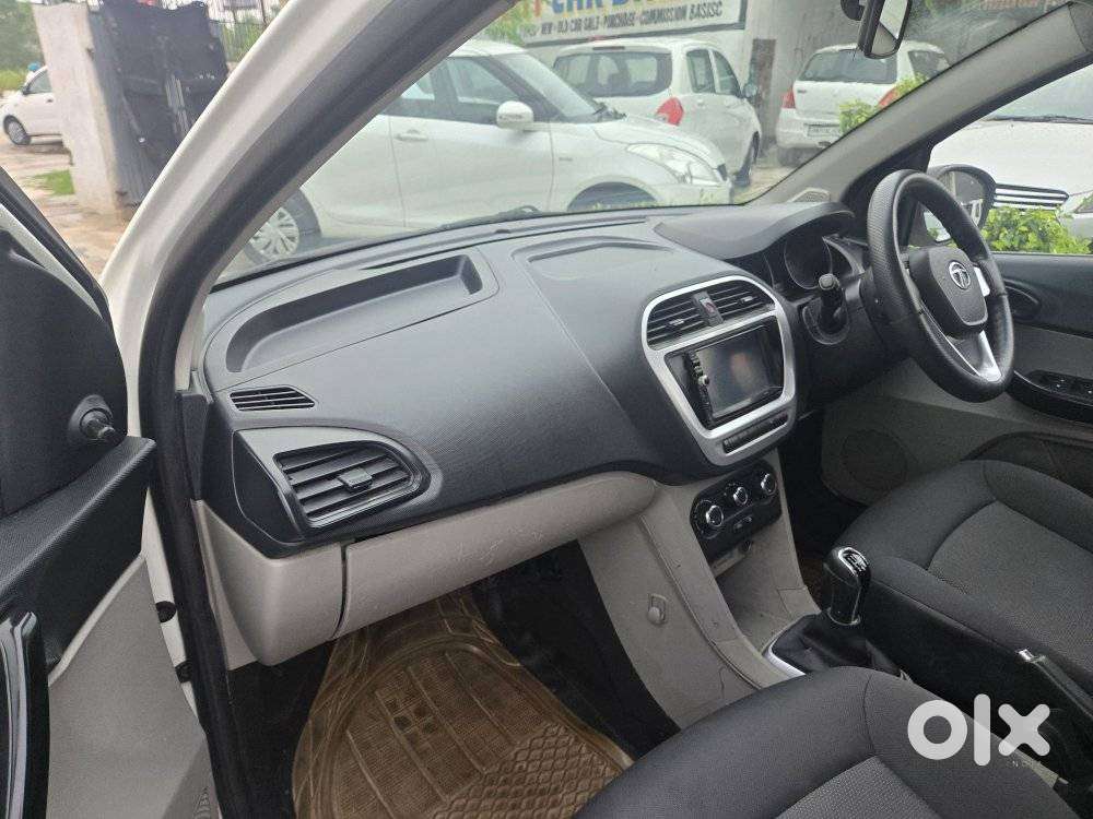 Tata Tiago 1.05 Revotorq Xm, 2017, Petrol