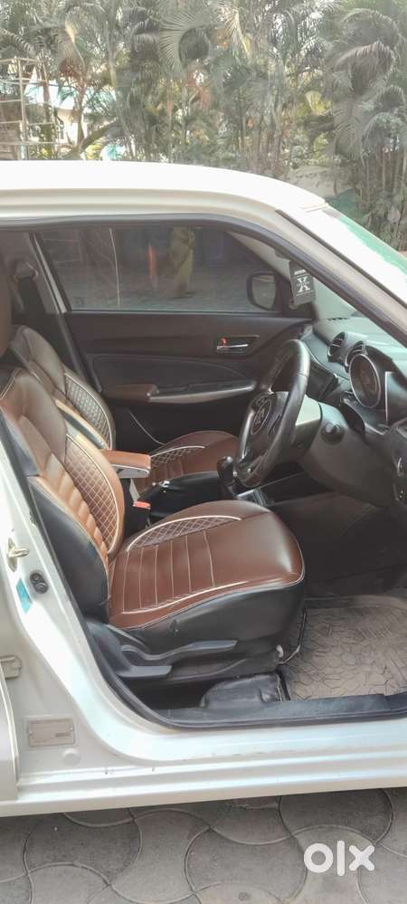Maruti Suzuki Swift 1.3 Zxi, 2022, Petrol
