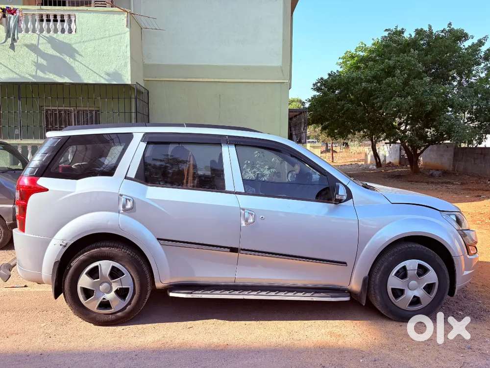 Mahindra Xuv500 2016 Diesel 137718 Km Driven