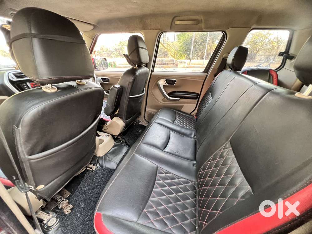 Mahindra Tuv 300 Mhawk100 T8, 2015, Diesel