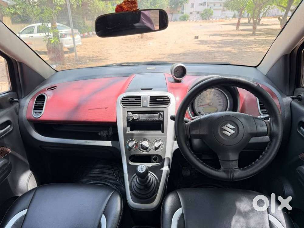 Maruti Suzuki Ritz Vxi, 2013, Petrol