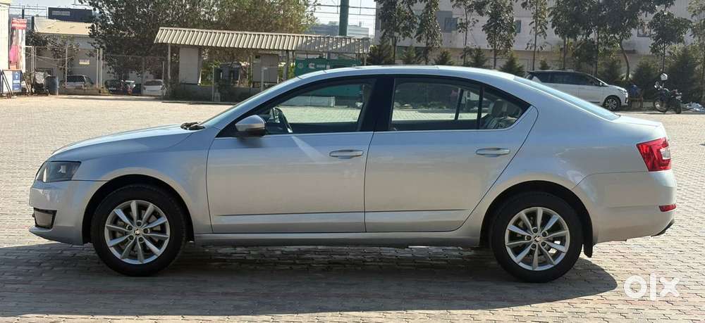 Skoda Octavia Combi L And K 1.9 Tdi (mt), 2016, Diesel