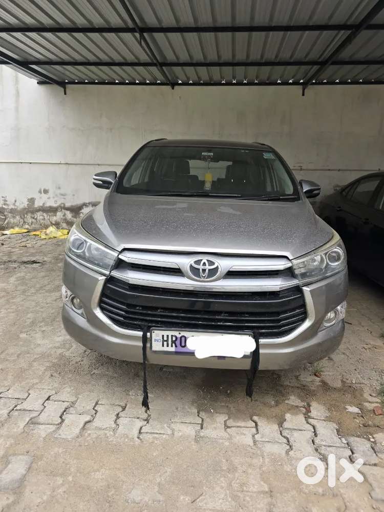 Toyota Innova Crysta 2016