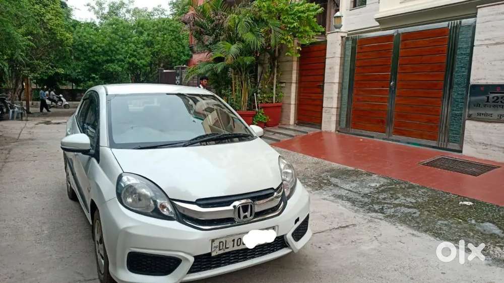 Honda Amaze 2018 With Cng On Paper And Reverse Camera
