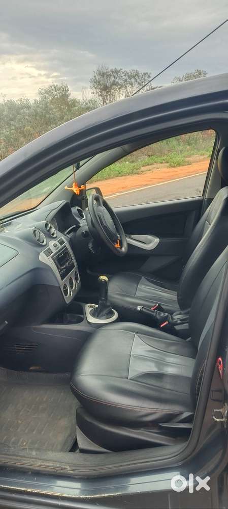 Ford Figo Titanium Blu 2014 Diesel