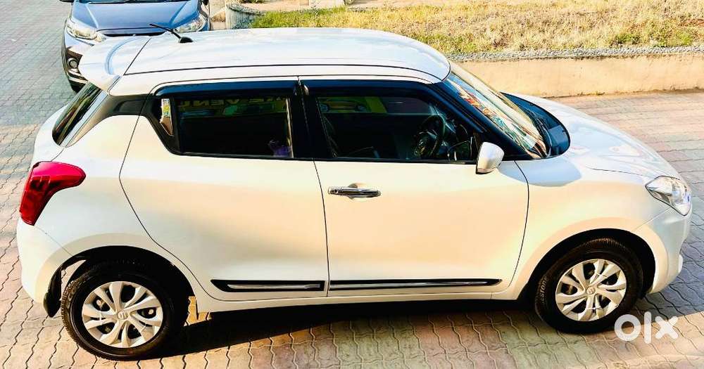 Maruti Suzuki Swift 1.2 Vxi (o), 2023, Petrol