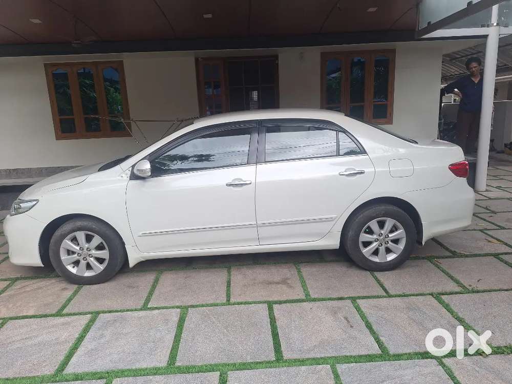 Toyota Corolla Altis 2013 Diesel Good Condition Company Serviced