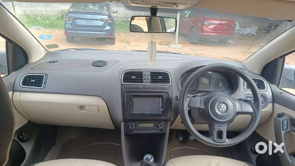 Volkswagen Vento Petrol Highline, 2012, Petrol