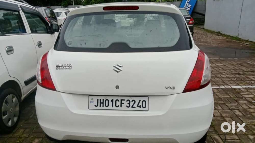 Maruti Suzuki Swift Vxi, 2016, Petrol